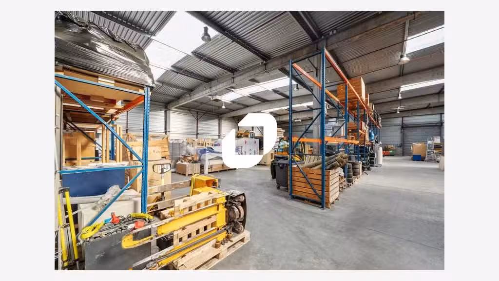 Vente Local d'activité 2478m² Saint ouen l'aumone