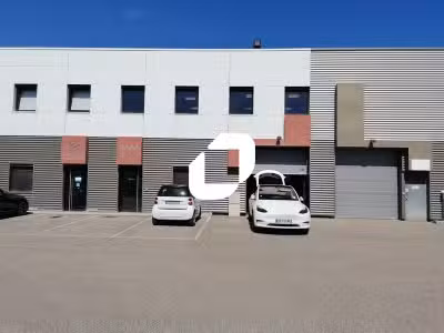 Vente Local d'activité 200m² Saint priest