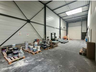 Vente local d'activité 400m² St-Quentin-Fallavier