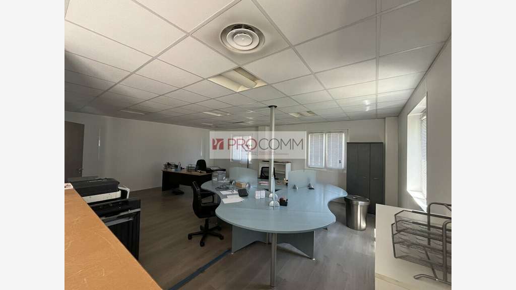 AV local d'activité 1200m² St-Rémy empl privilégié