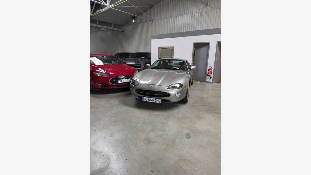Vente INVESTISSEUR local industriel 610m² loué