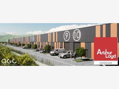 AV locaux activité de 1653m² à Montélimar Nord