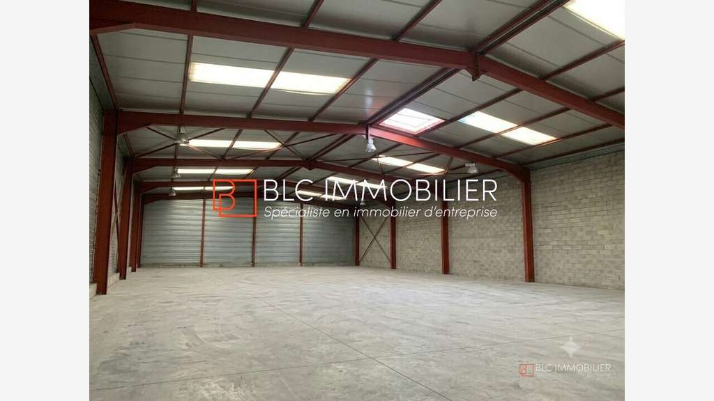 Entrepôt à vendre 1150m² à Septèmes-les-Vallons