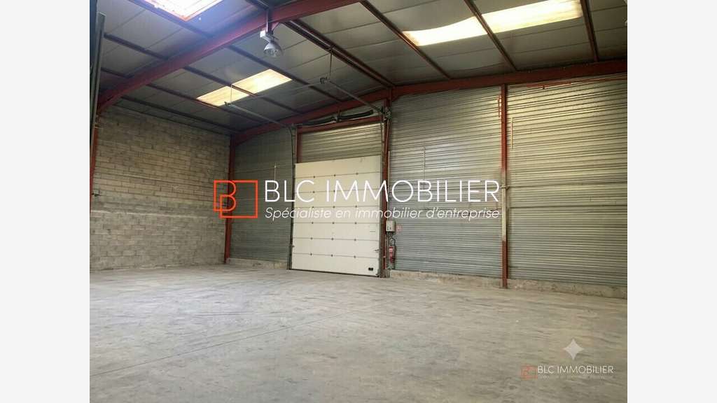 Entrepôt à vendre 1150m² à Septèmes-les-Vallons
