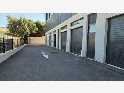 Vente local d'activité 135m² ZA Six Fours