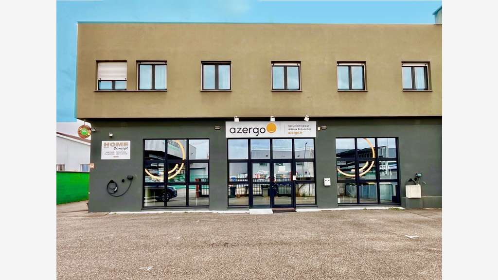 1 200m² de locaux tertiaires à Strasbourg Meinau, 