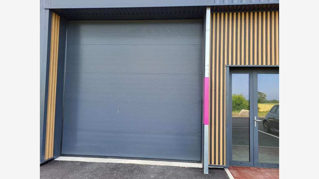 Vente local d'activités neufs 140m² à Vannes Est