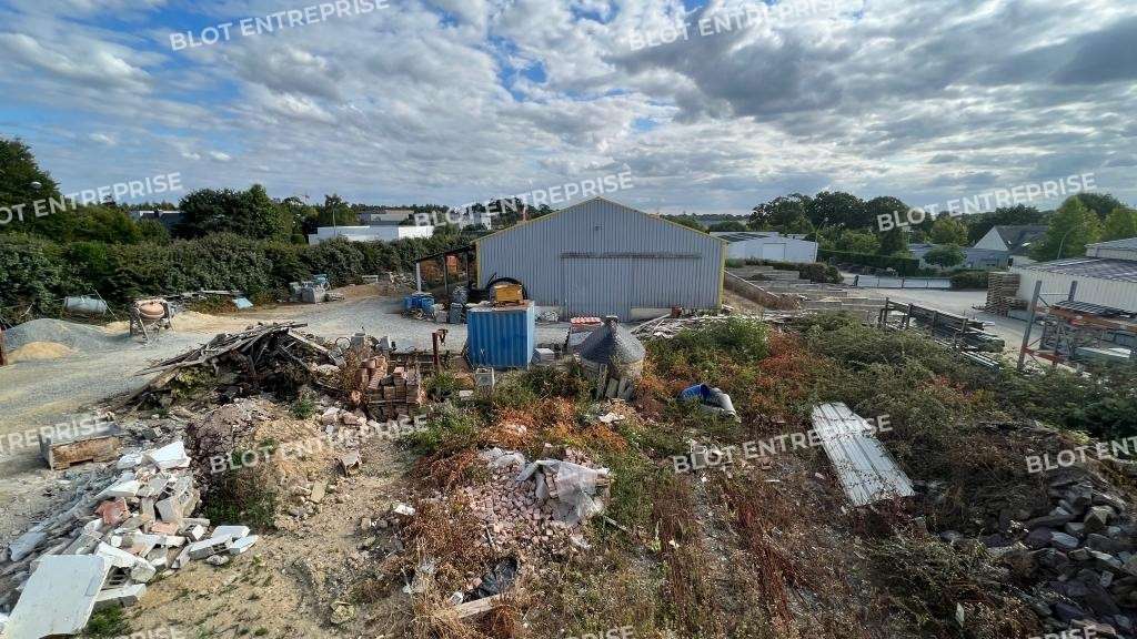 À LOUER - LOCAUX D'ACTIVITÉS - 450 m² - TH