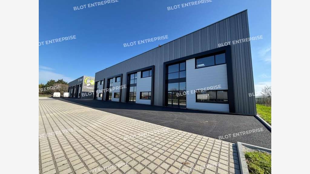 A vendre bâtiment 1263m² à Thouaré-sur-Loire