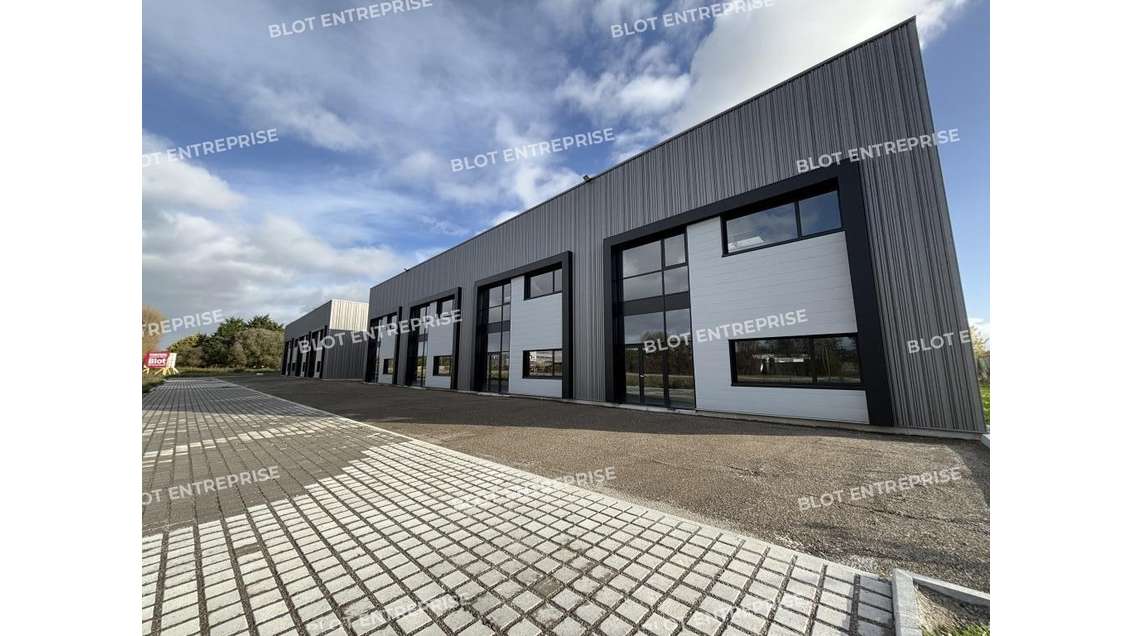 A vendre bâtiment 1263m² à Thouaré-sur-Loire