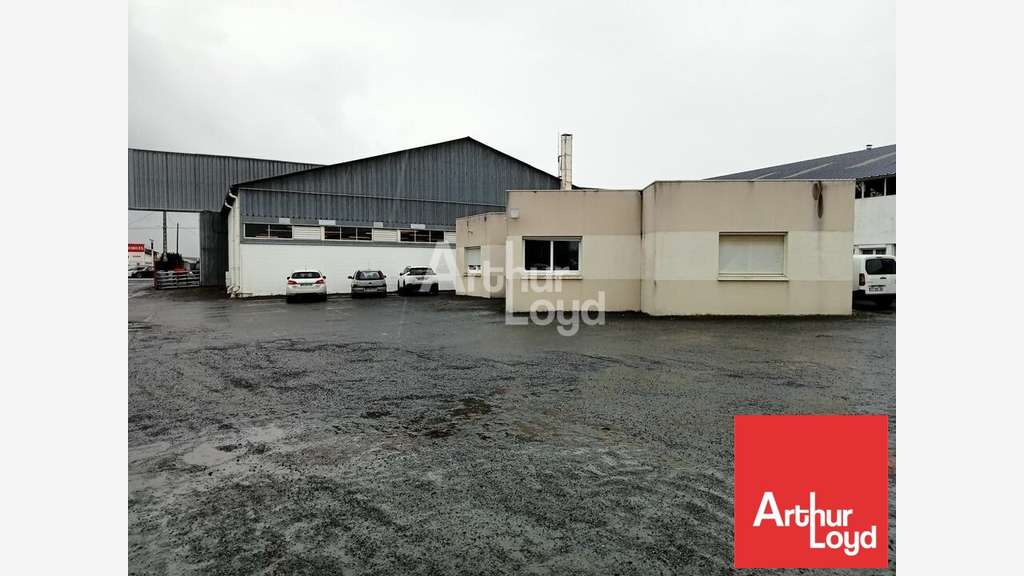 Local d'activité 4200m² à vendre à Thouars