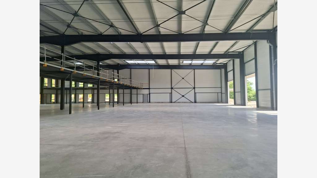Vente locaux d'activités 2879m² Tignieu-Jameyzieu