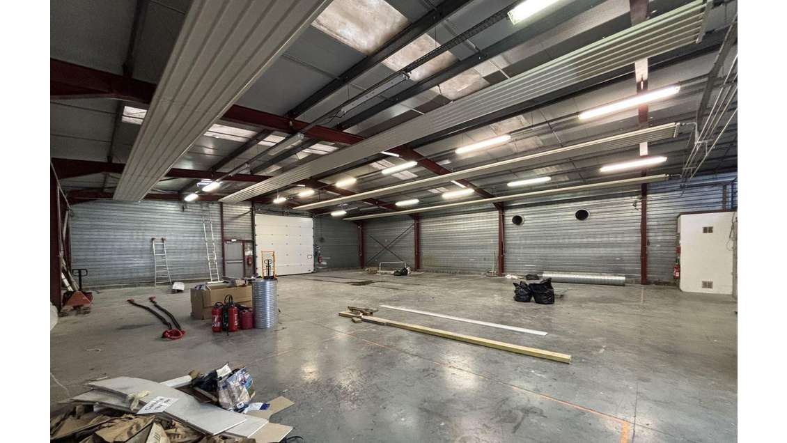 AV local d'activités 510m² à Tilloy-lès-Mofflaines