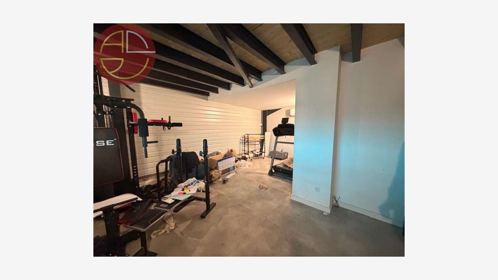 A vendre dépôt 700m² à Toulouse Sud-Ouest Lardenne