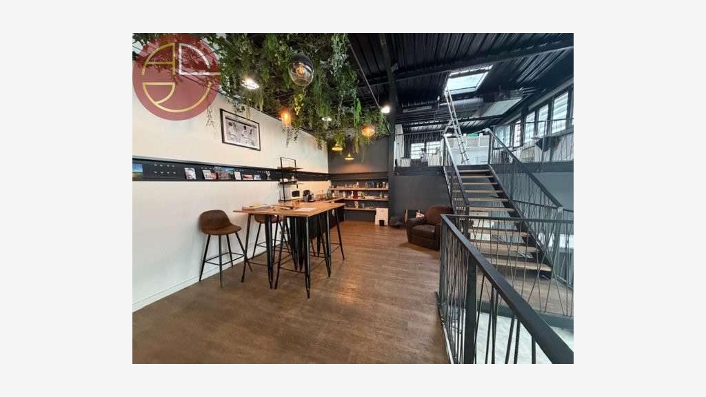 A vendre dépôt 700m² à Toulouse Sud-Ouest Lardenne