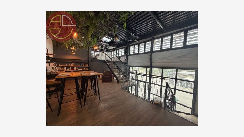 A vendre dépôt 700m² à Toulouse Sud-Ouest Lardenne