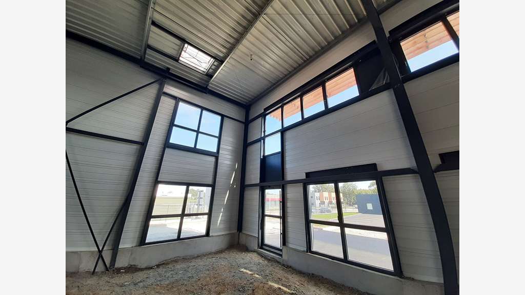Opportunité rare vente locaux neufs à Treillières