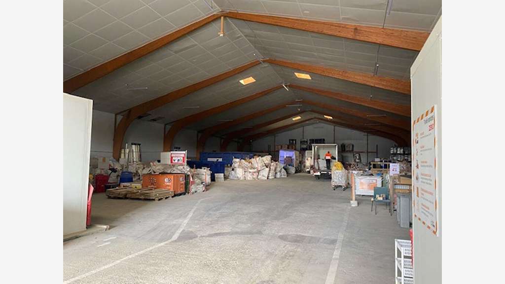 A vendre murs commerciaux loués à Trélazé