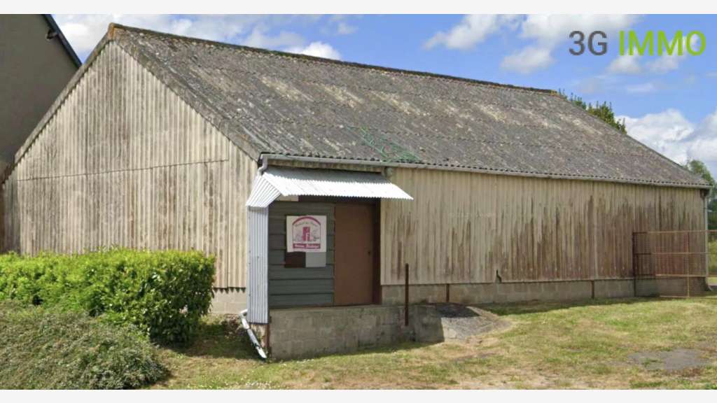 Vente bâtiment de 150m² à Tribehou empl strat.