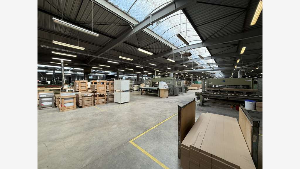 Vente bâtiment industriel à 30 mn de Troyes