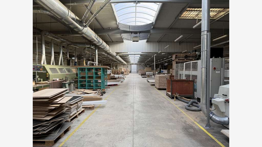 Vente bâtiment industriel à 30 mn de Troyes