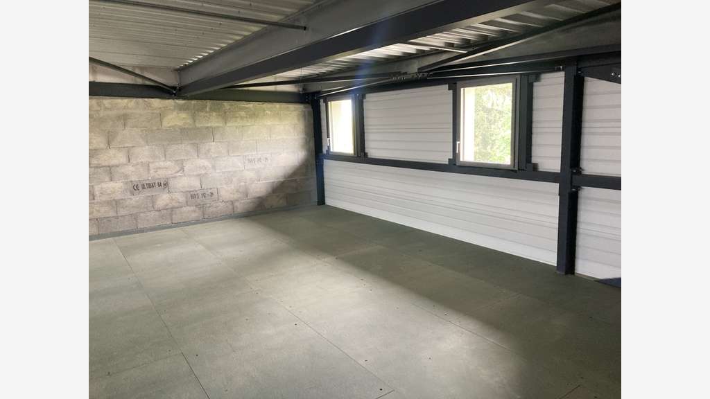 Local d'activités neuf 185m² à vendre à Ustaritz