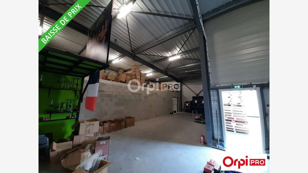 Local d'activité 540m² à vendre à Valence