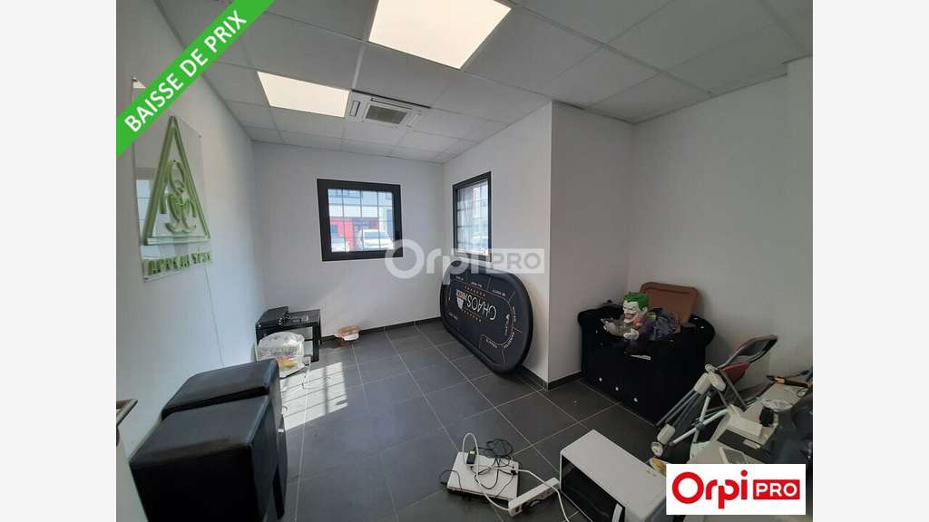 Local d'activité 540m² à vendre à Valence