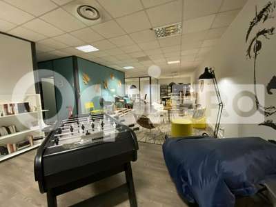Vente local d'activité 982m² à Vaulx-en-Velin