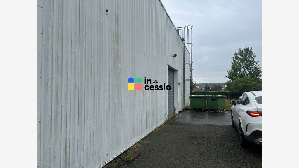 A vendre local d’activité 1000m² secteur Vibraye