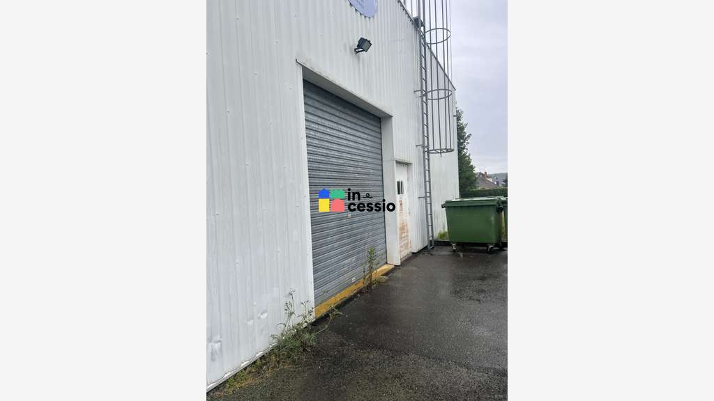 A vendre local d’activité 1000m² secteur Vibraye