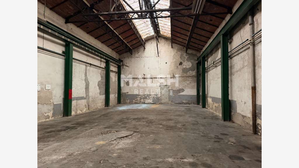 Local d'activités à vendre 750m² à Vienne