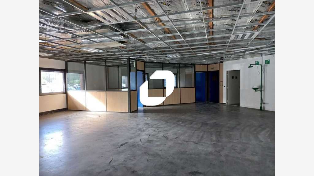 Vente Local d'activité 563m² Villeneuve d'ascq