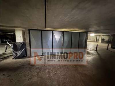 Grand box fermé en sous-sol Villeneuve-Loubet