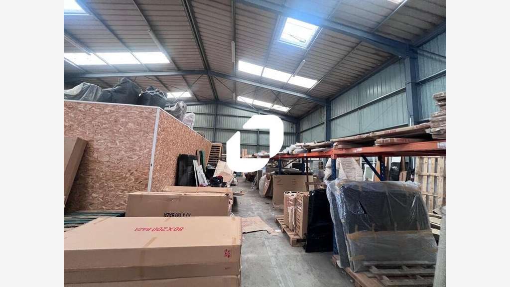 Vente Local d'activité 800m² Villenoy