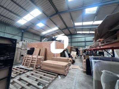 Vente Local d'activité 800m² Villenoy