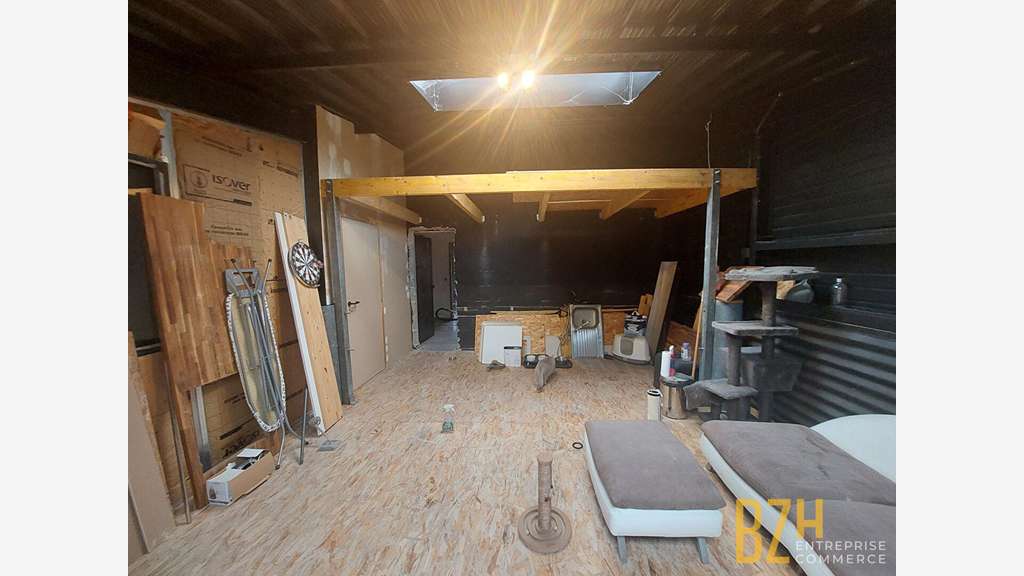 A vendre local d'activités 377m² à Guidel