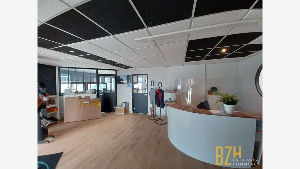 A vendre local d'activités 377m² à Guidel