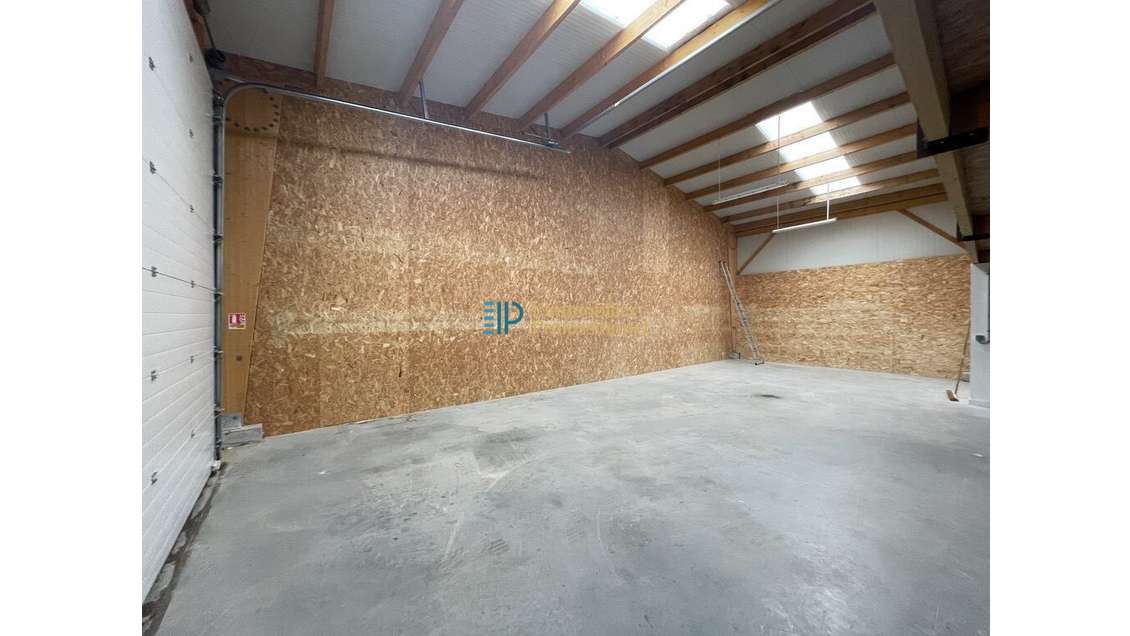 Vente local 500m² en partie loué sur Lorient