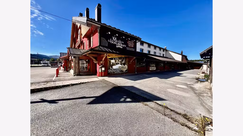 Vente local 3000m² Les Rousses frontière Suisse