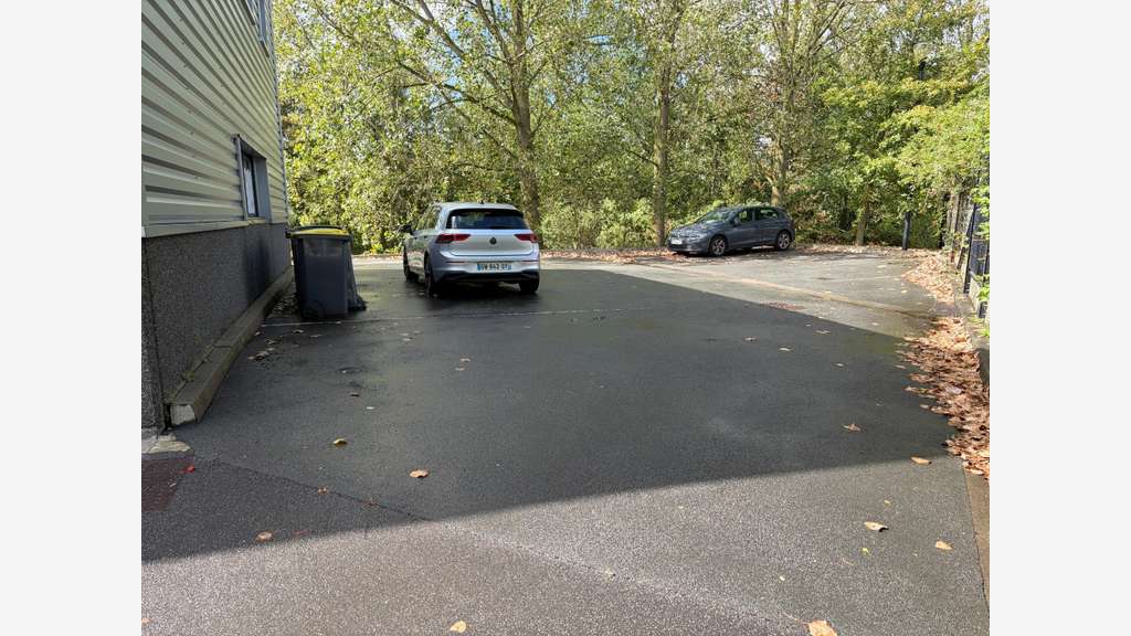 AV local activité 320m² Tourcoing zone des Francs
