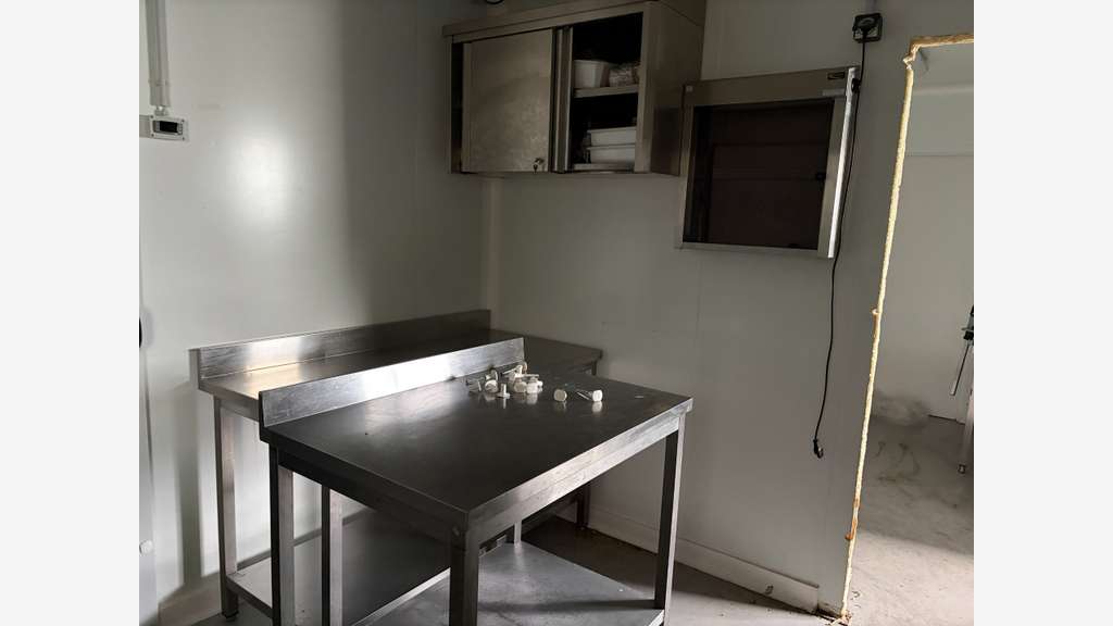 AV local activité 320m² Tourcoing zone des Francs