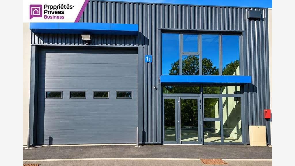 Vente local 180m² proche St-Malo à Miniac-Morvan