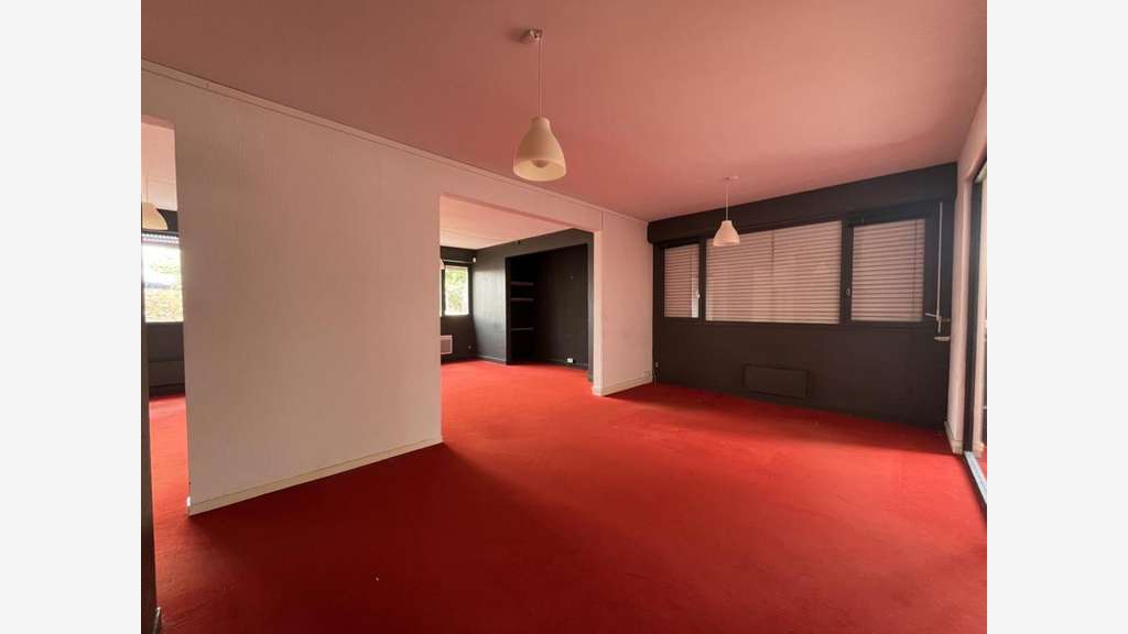 Vente plateau bureaux 180m² RDC  vue sur la Loire