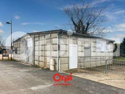 Vente Locaux d'activités - Entrepôts à Estivareilles