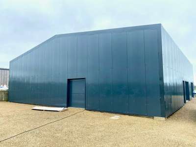 Vente entrepôt livré brut 390m² à Plovan