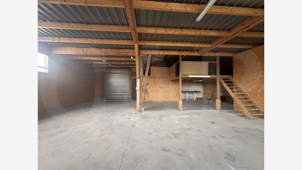 Vente local d'activité 380m² à Retiers