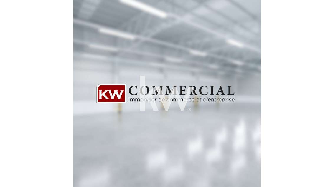 A vendre locaux 496m² avec bureau à Saint-Etienne