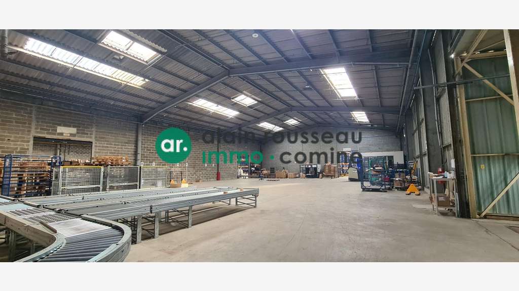 AV local d'activité 4917m² proche autoroute Segré