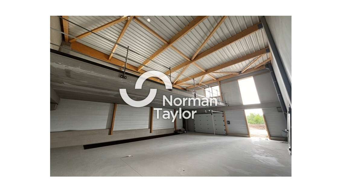 Vente local d'activité 160m² à Montpellier